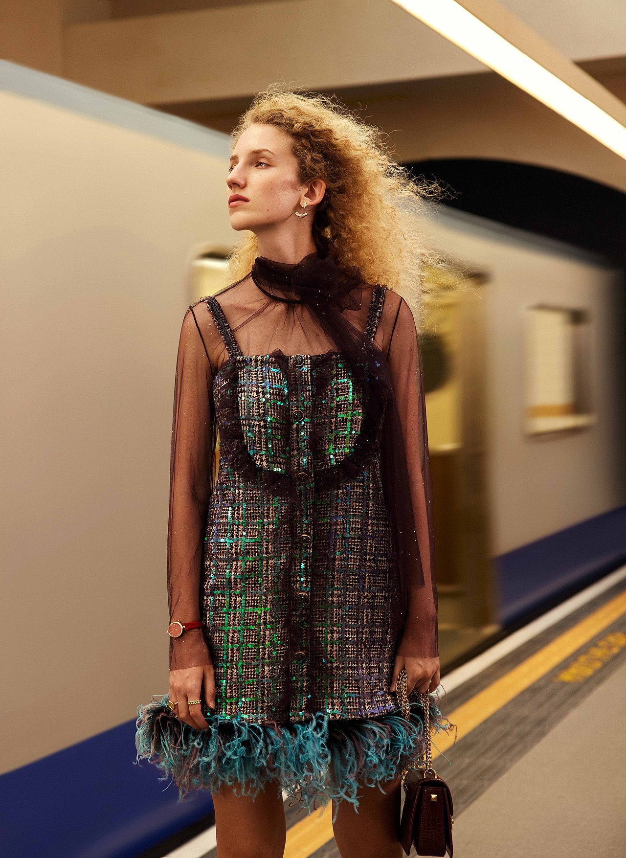 Katie Ermilio手表拍摄