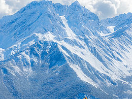 雪山