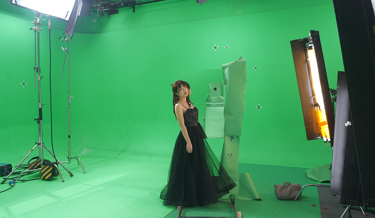 《MIRROR》前期现场