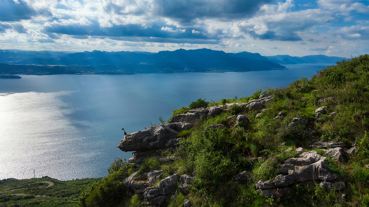 抚仙湖大黑山雷打石|摄影|风光摄影|nayinian - 原创作品 - 站酷