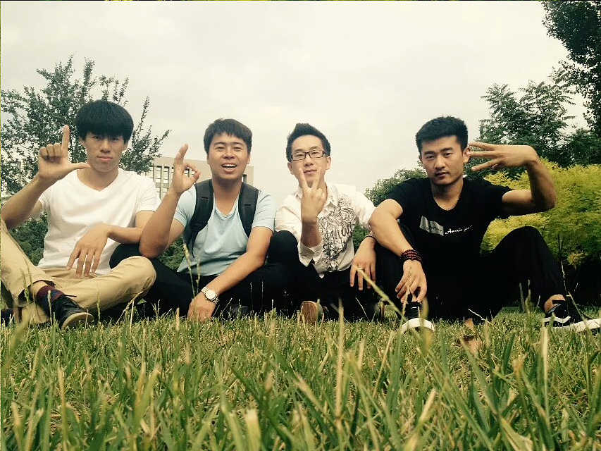 今年夏天，我们开始走散le（图ZNTA2NTIzMDA=） - 人像摄影 - 站酷设计师流浪的_风原创素材 - 站酷ZCOOL