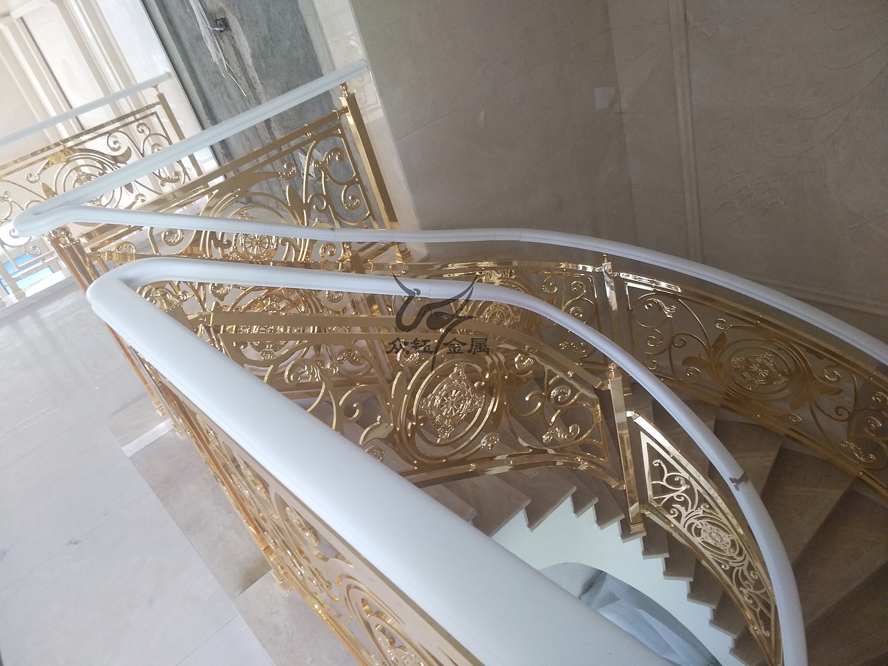 铝板雕刻护栏 艺术组装全铝雕花楼梯护栏