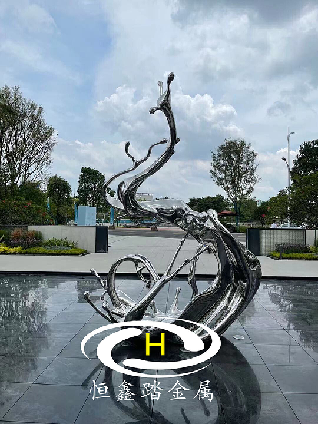 不锈钢镜面海浪造型雕塑-售楼部水景系列雕塑必备之选