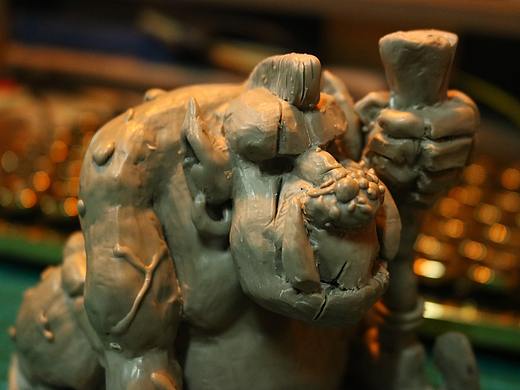 油泥雕塑——持斧怪印章