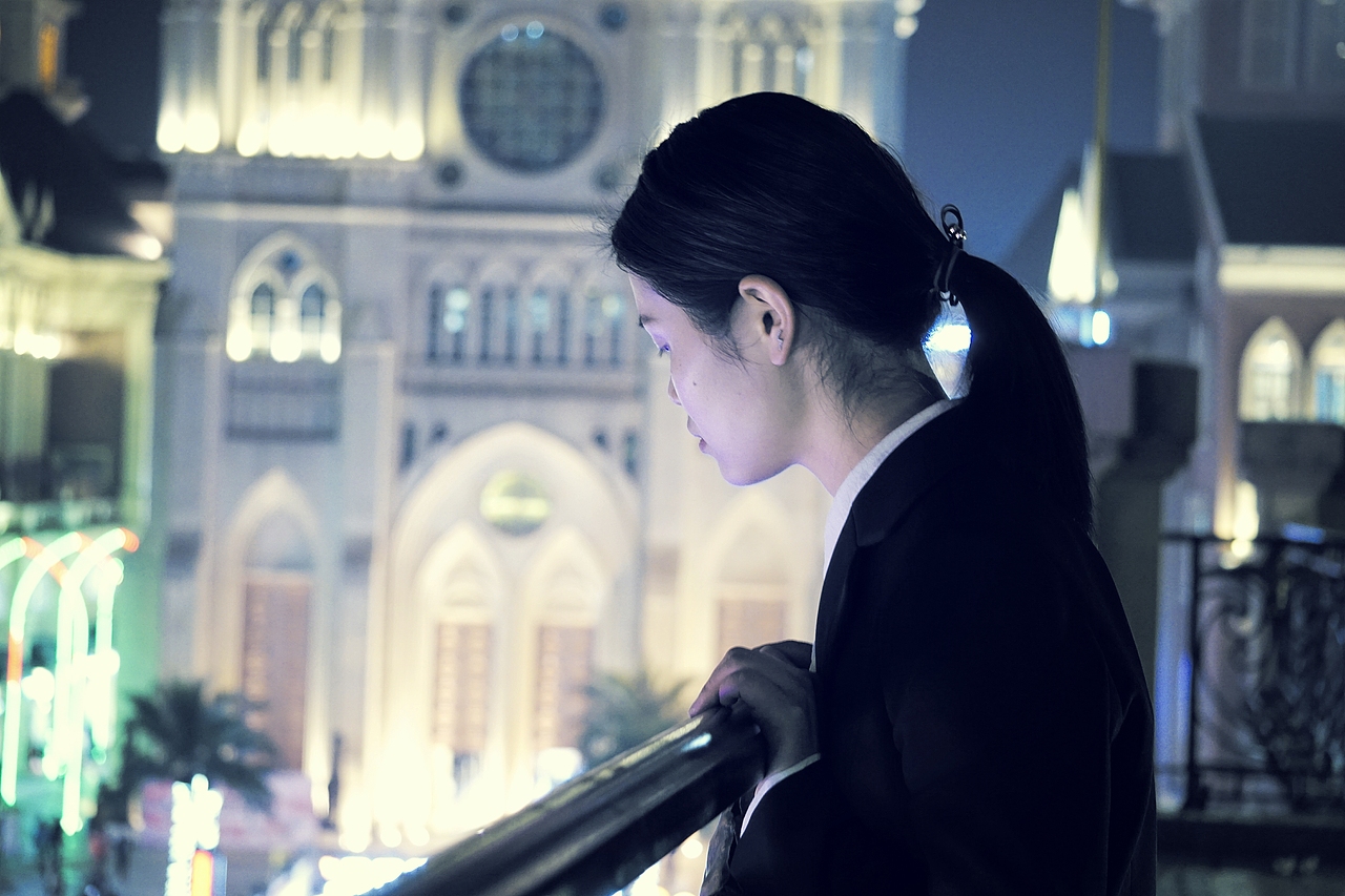 恋上一个人,爱上一座城——中国光谷步行街