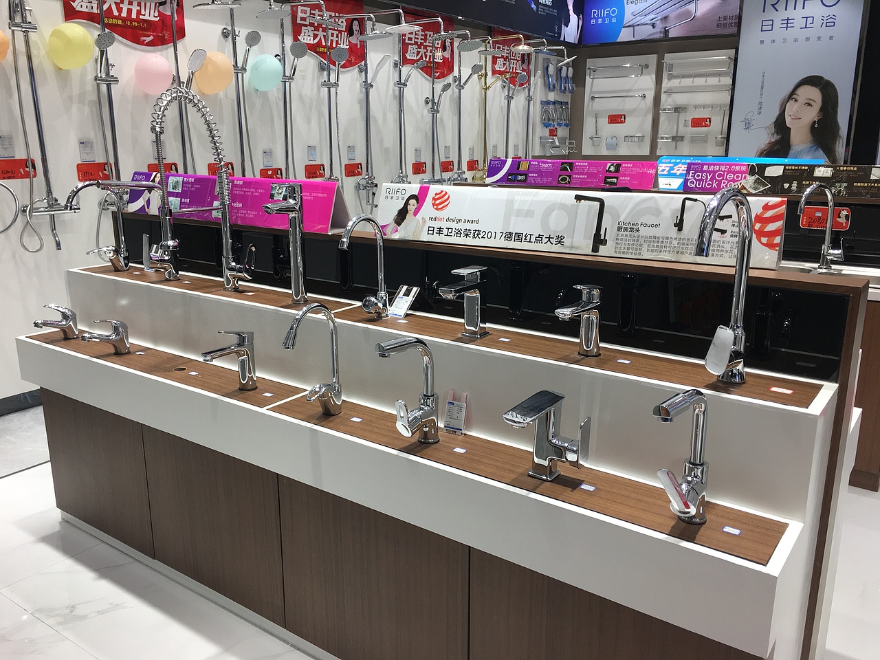 日丰卫浴江西门店陈设分享