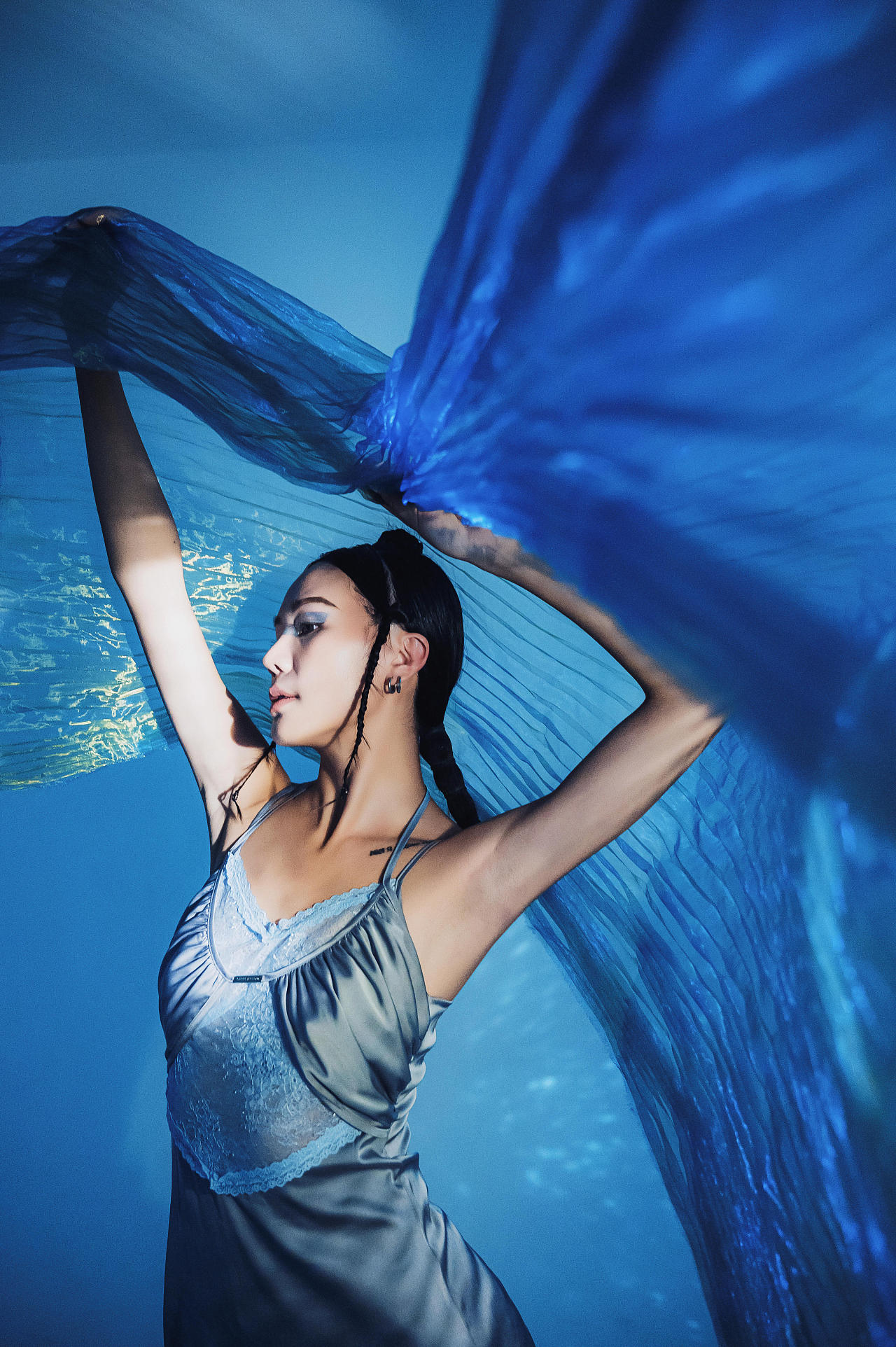 沉入海底|摄影|人像摄影|白夜行 - 原创作品 - 站酷 (zcool)