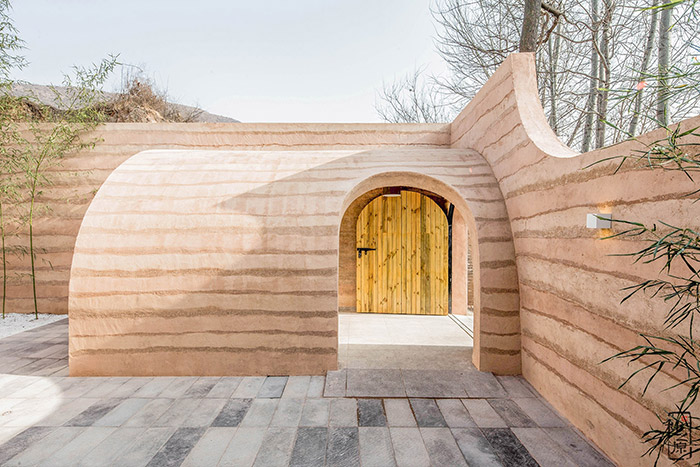 当窑洞遇见夯土墙