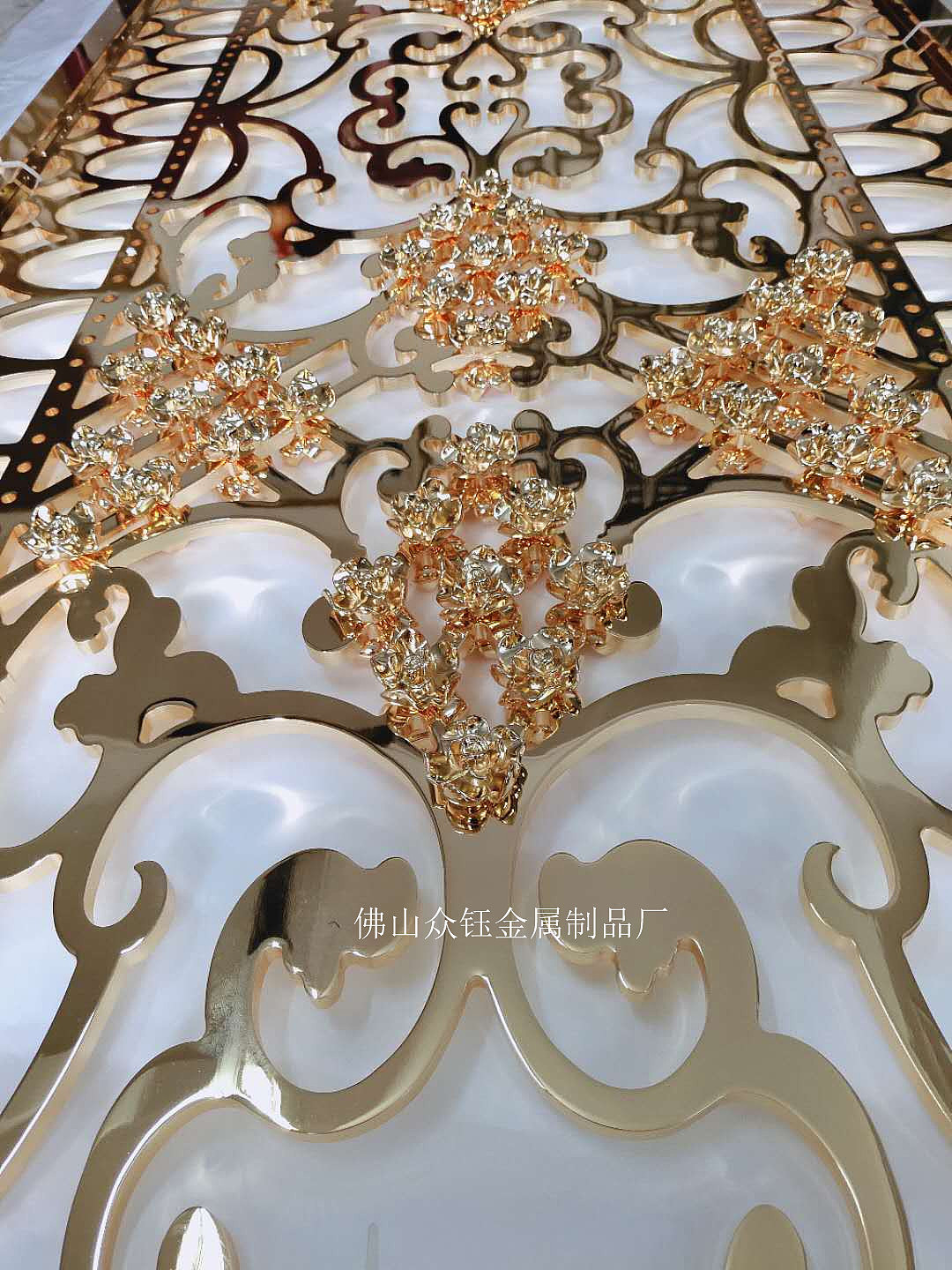 K金屏风表面镶花 精致得像艺术品（图ZMTY2NDEwNDY4） - 其他工业/产品 - 站酷设计师众钰金属原创素材 - 站酷ZCOOL