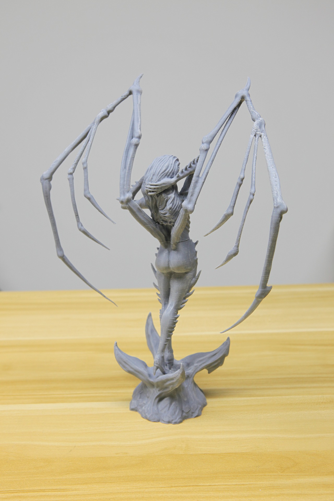 星际争霸2刀锋女王凯瑞甘