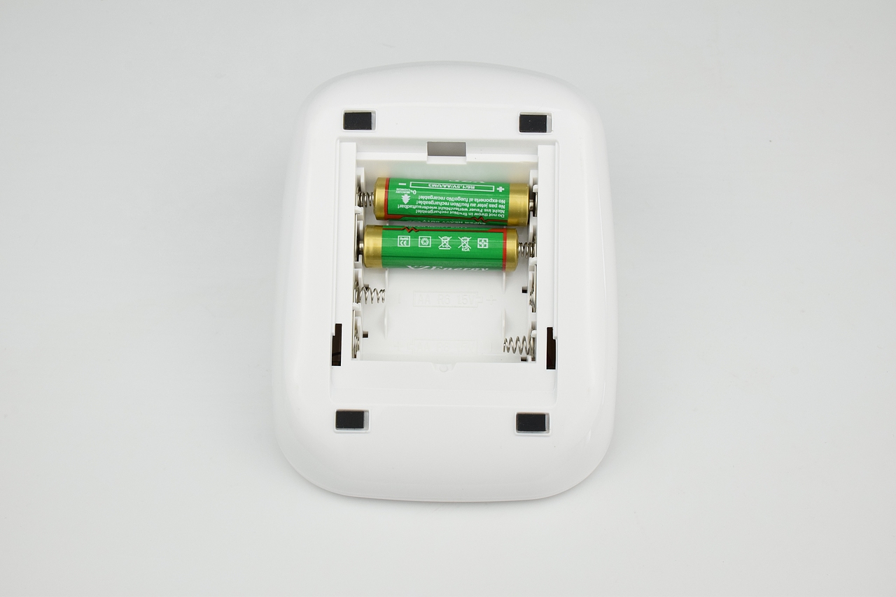 英文版血压计拍摄（图ZMjQwNjY5MjA0） - 产品摄影 - 站酷设计师12栋原创素材 - 站酷ZCOOL