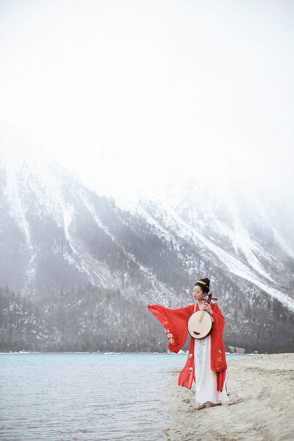 羊湖颂（图ZMTQzODM2Mzg0） - 人像摄影 - 站酷设计师琥珀zxt原创素材 - 站酷ZCOOL