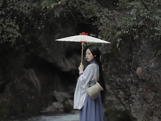 山中遇雨