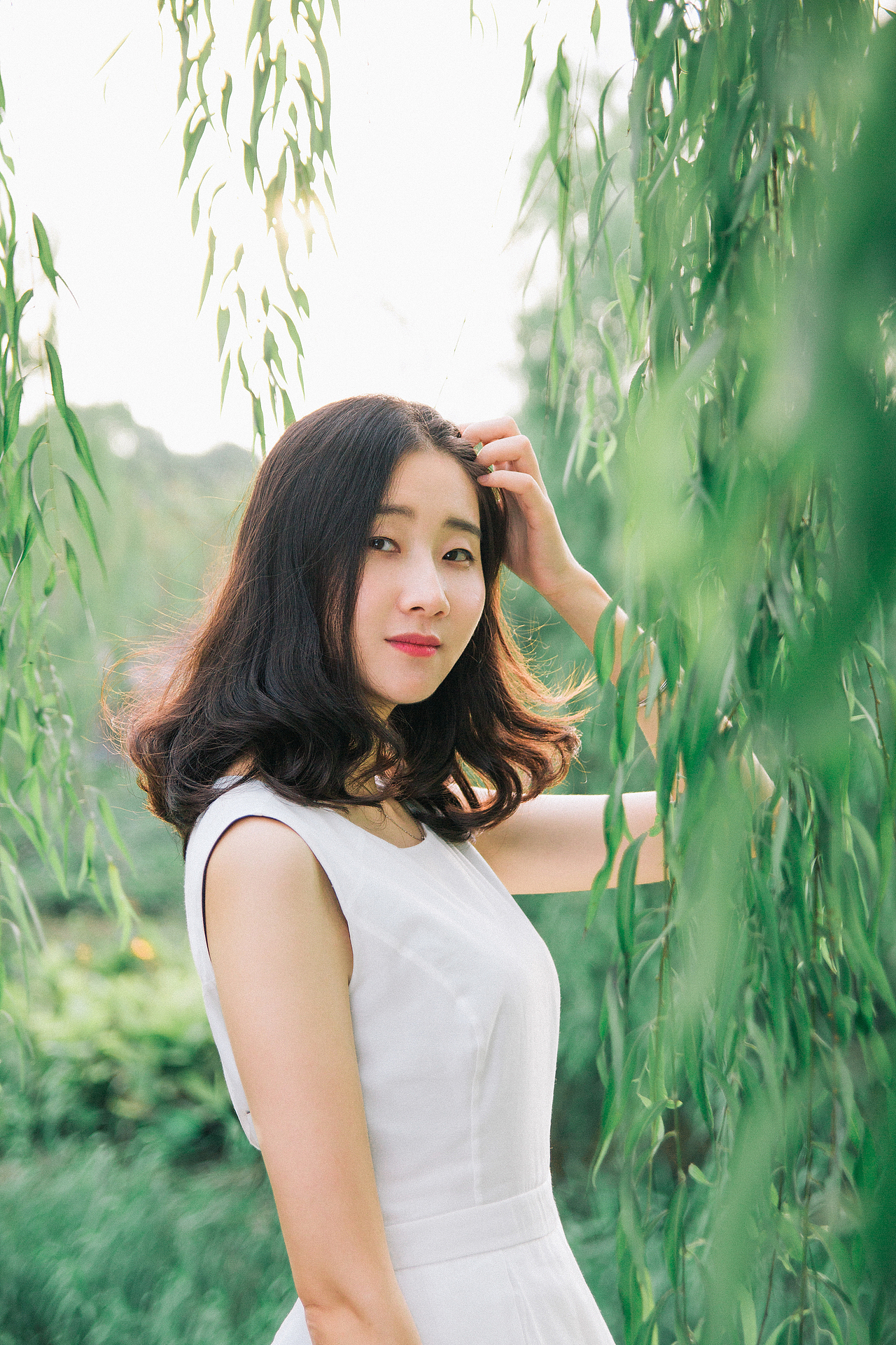 只记得那一天很匆忙 妳从沪的西南到东北~