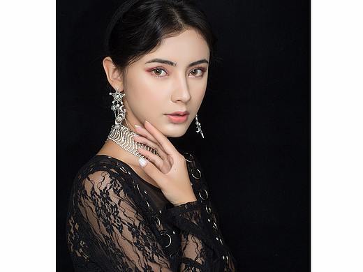 Queen（個人主頁-ZMjU2Nzk1MzY=） - 人像攝影 - 站酷設計師陳璟原創(chuàng)素材 - 站酷ZCOOL