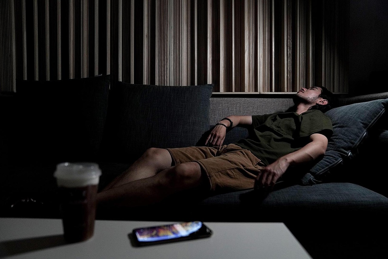 人像（圖ZMTY1MDU2NTg4） - 品牌 - 站酷設(shè)計(jì)師屎粑粑先生原創(chuàng)素材 - 站酷ZCOOL