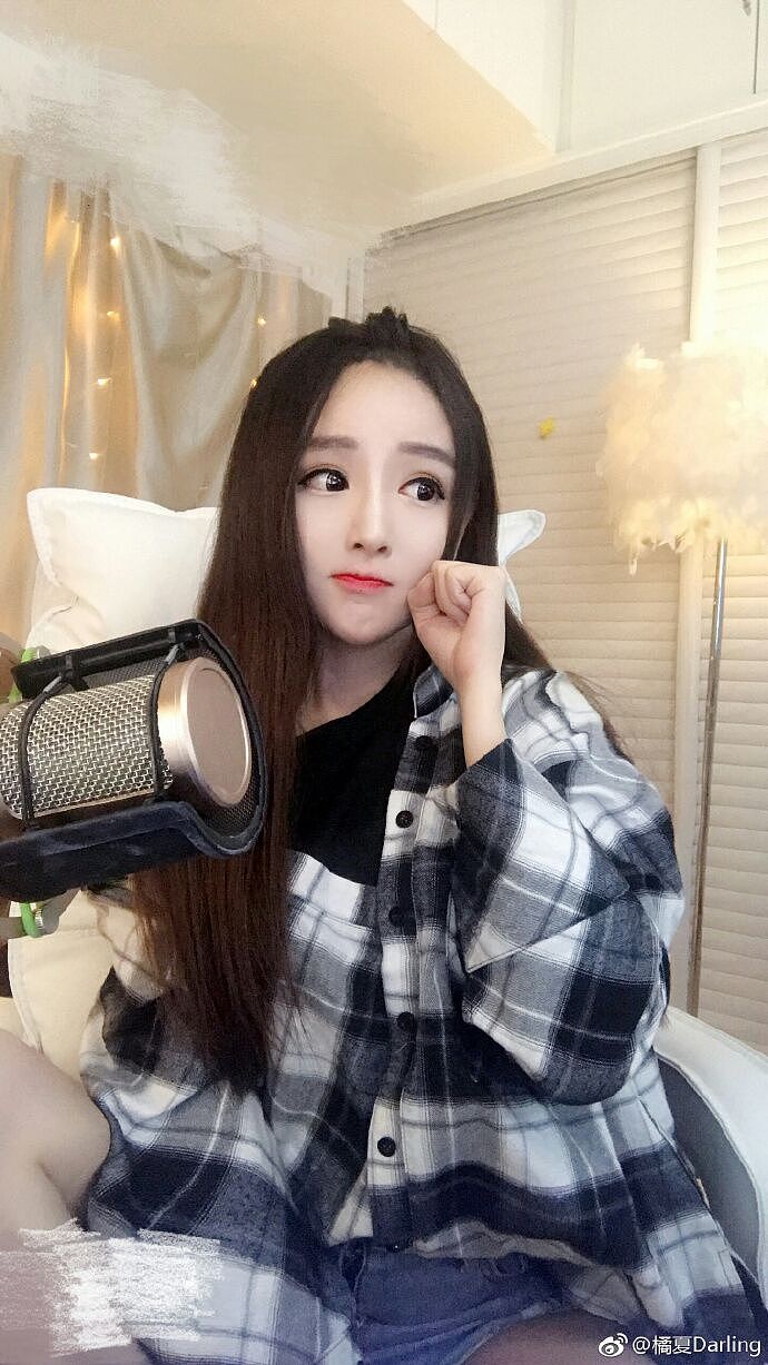 图为-虎牙直播橘夏