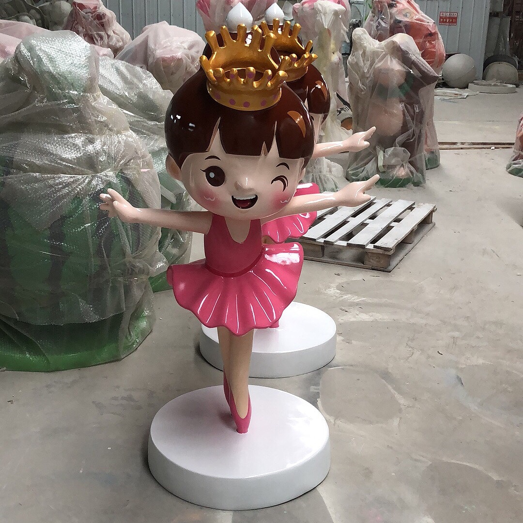 画风温馨可爱的玻璃钢舞蹈人偶雕像跳舞女孩解锁客源