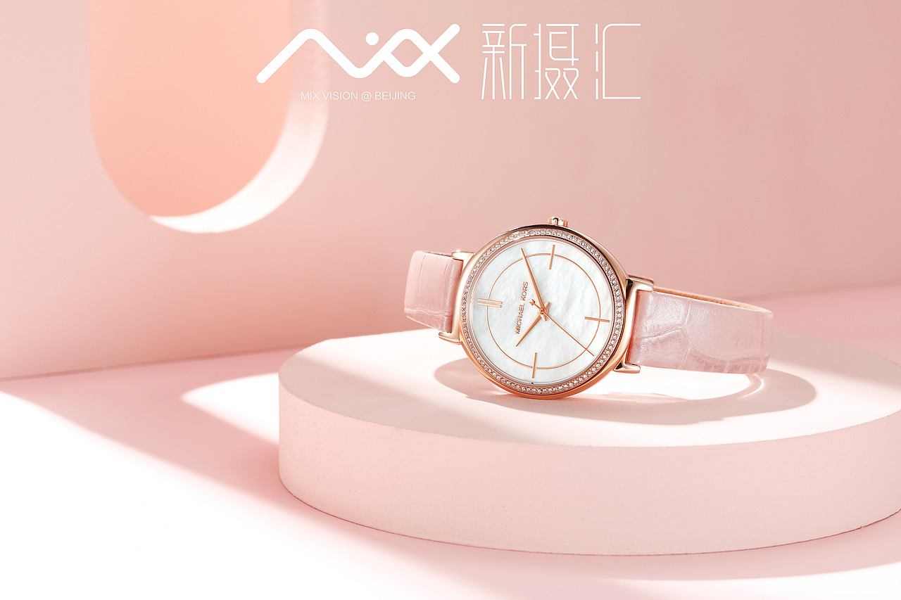 MK腕表粉色调场景摄影（图ZMjExMTg0ODY0） - 产品摄影 - 站酷设计师新摄汇MIXvision原创素材 - 站酷ZCOOL
