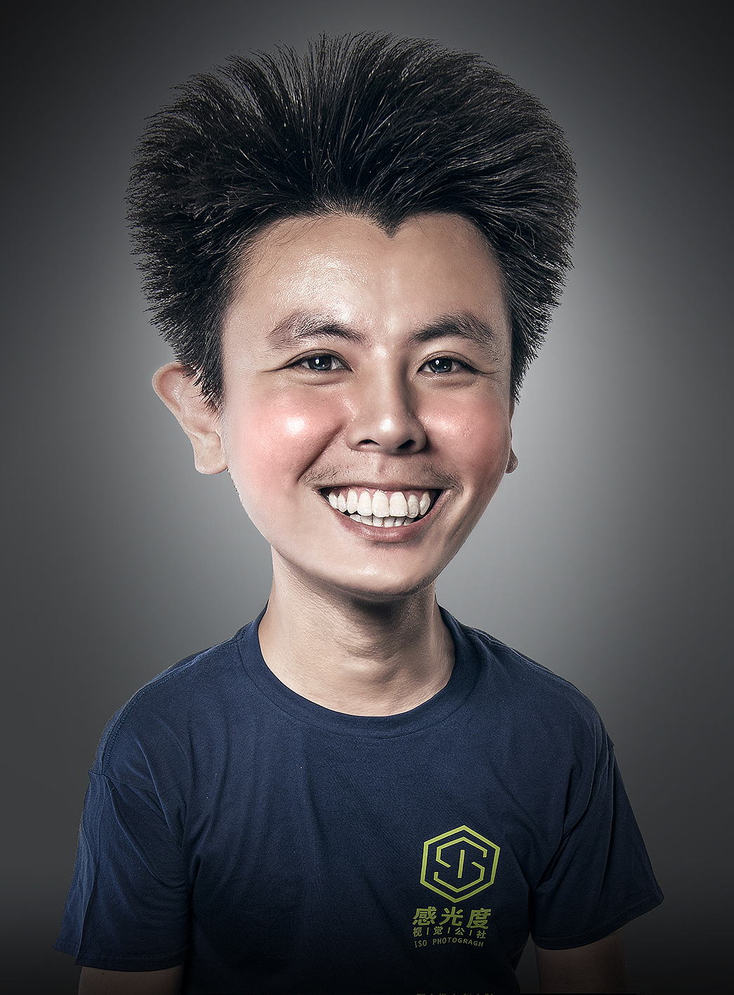 看了很多高手做的大头片，学着玩玩（图ZMTg5MTE0NDQ=） - 人像摄影 - 站酷设计师feng8418710原创素材 - 站酷ZCOOL