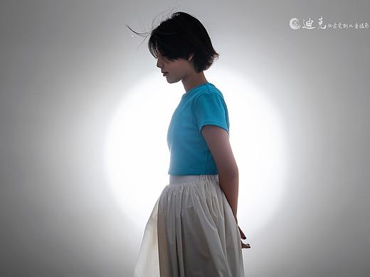 听音乐（个人主页-ZNTQwNTk2OTY=） - 人像摄影 - 站酷设计师MrNobody1001原创素材 - 站酷ZCOOL