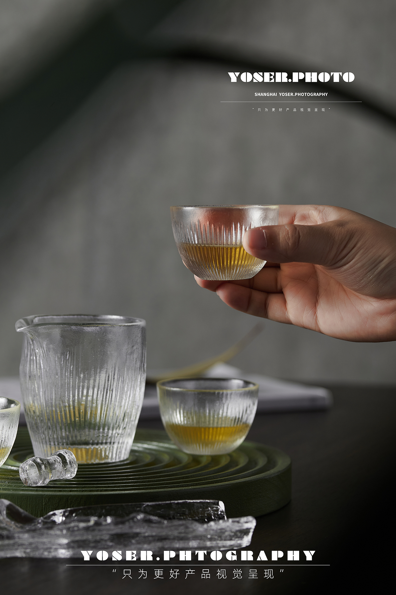 琉璃杯茶具拍摄