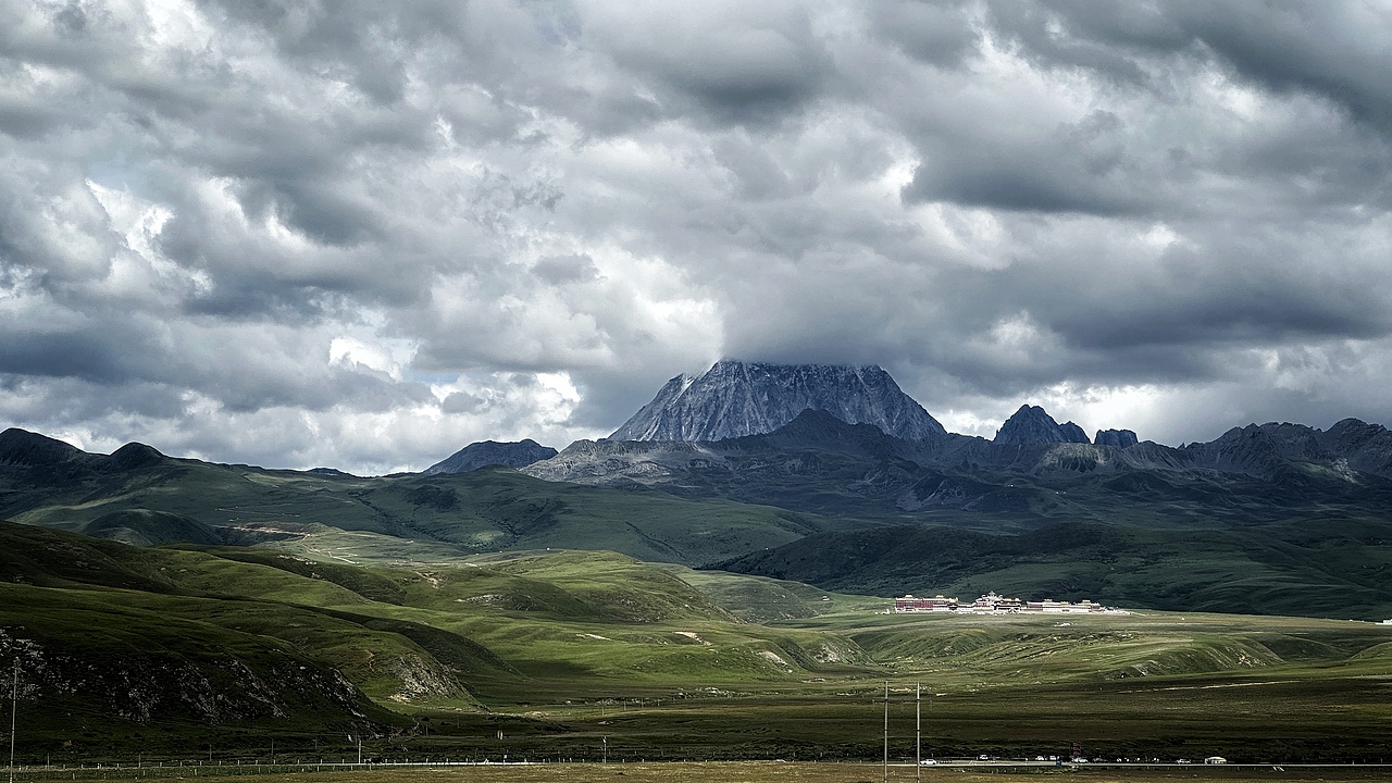川西的山（圖ZMzY2NDE3MDI4） - 風光攝影 - 站酷設計師青島芝麻商業(yè)攝影原創(chuàng)素材 - 站酷ZCOOL