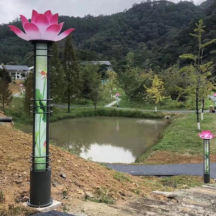 世博 莲花荷花造型LED景观灯3/4米户外道路庭院灯厂家