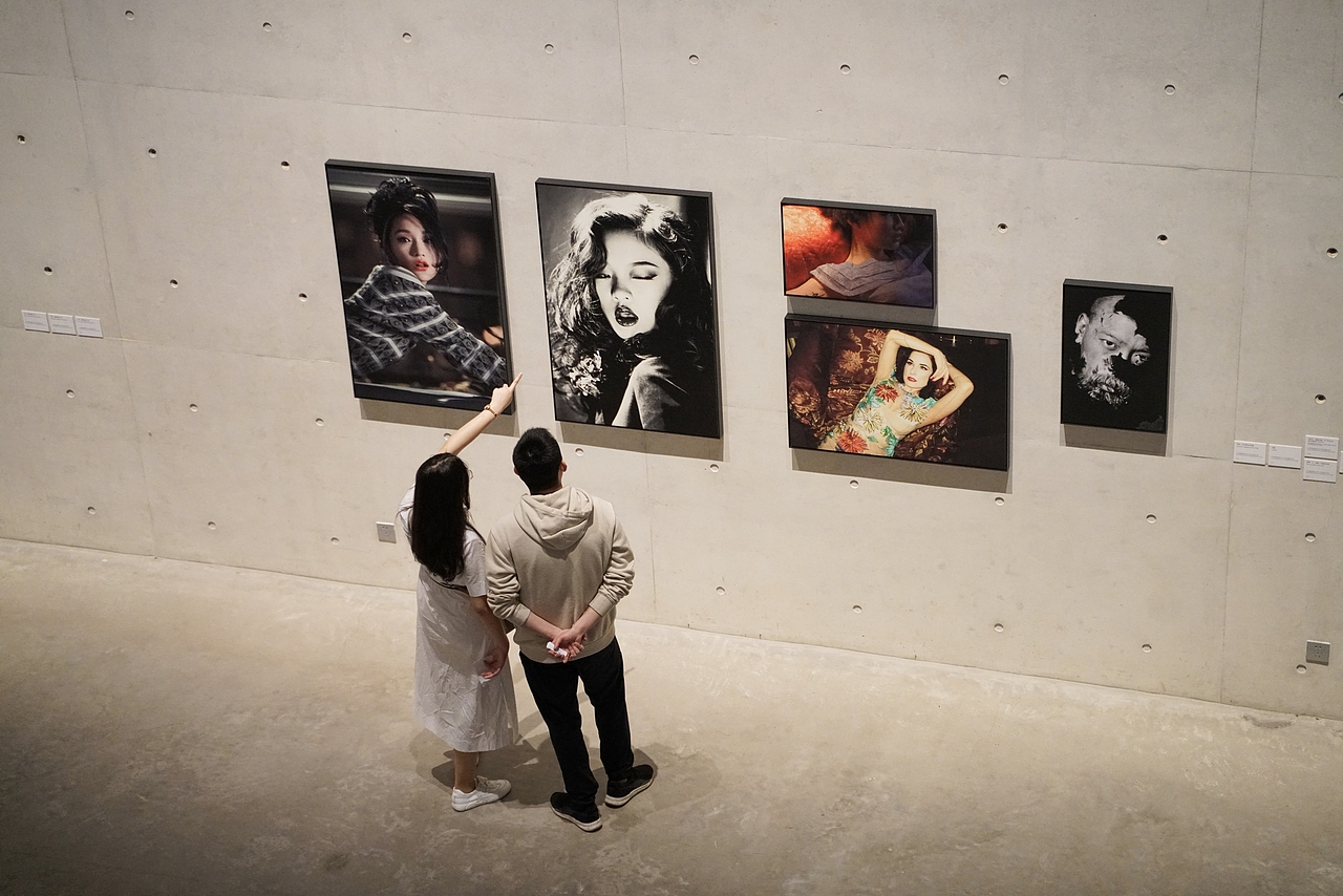 谢子龙影像艺术馆（图ZMjk2NTQwMzI0） - 环境/建筑摄影 - 站酷设计师君不见1026原创素材 - 站酷ZCOOL