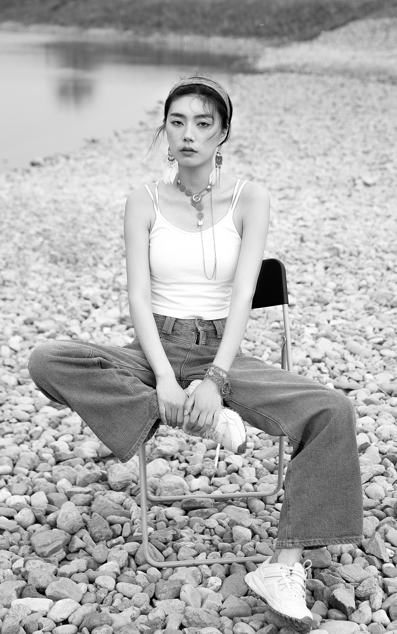 黑白色的“春”（图ZMzY2NjY0MDc2） - 人像摄影 - 站酷设计师A摄影师Jason原创素材 - 站酷ZCOOL