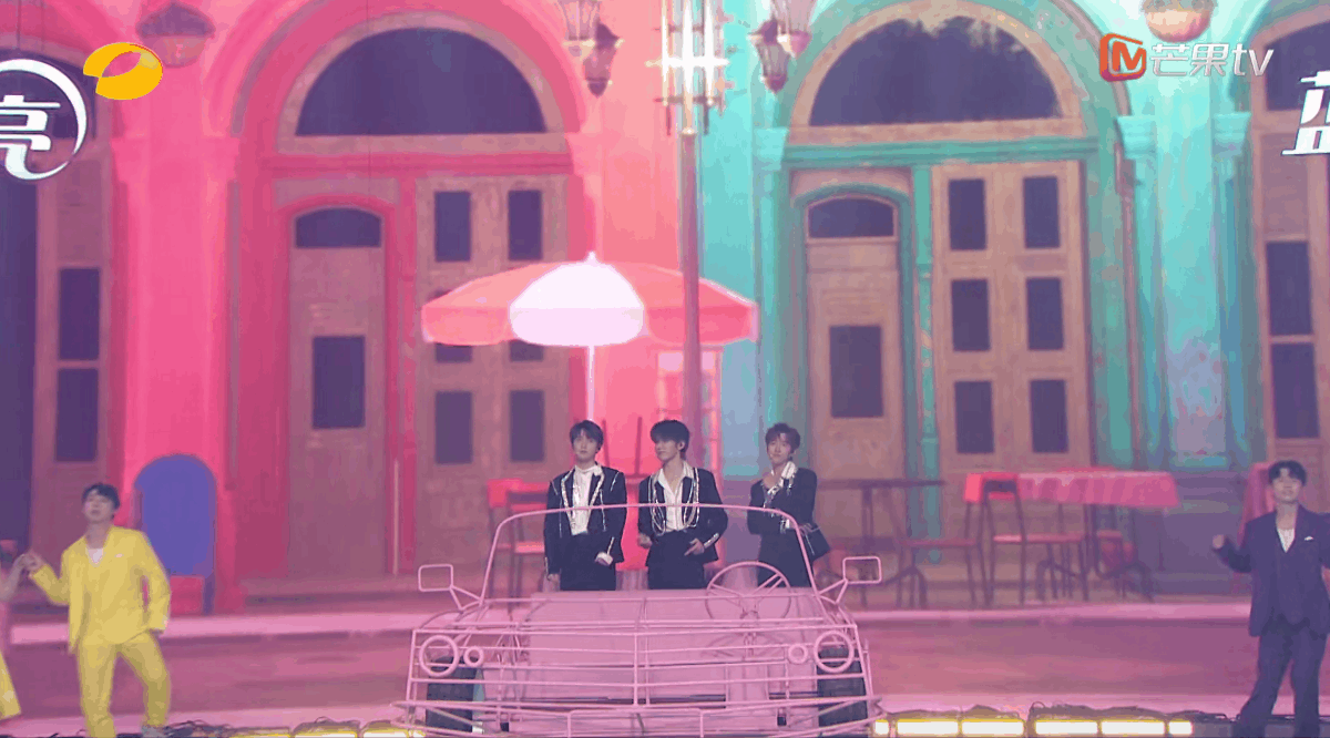 YINGSTUDIO|2023湖南卫视芒果TV中秋之夜 舞台视觉制作(图ZMzUzNDEwMTY0) - 其他影视 - 站酷设计师影工作室数字视觉原创素材 - 站酷ZCOOL