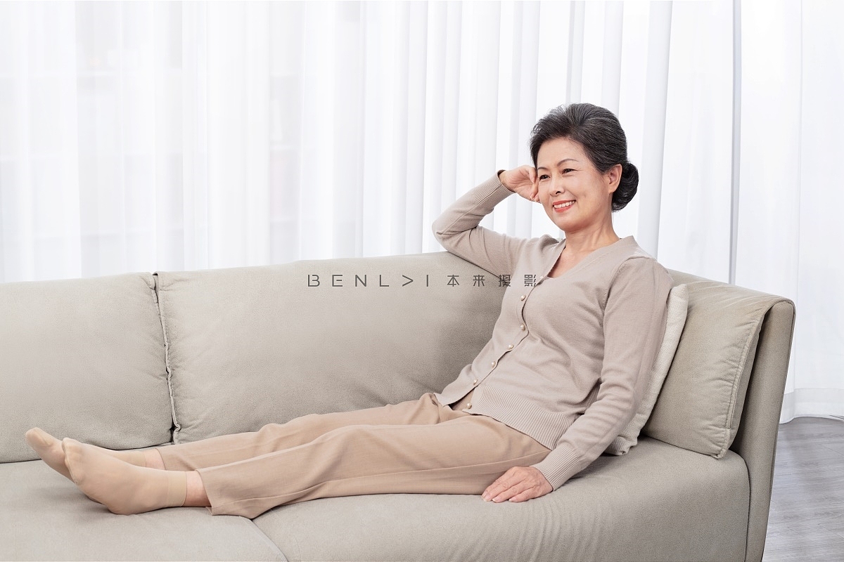 老年模特摄影 护理灯摄影 家居产品摄影 本来摄影
