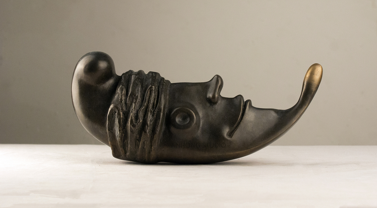 《闭上眼睛静悄悄》 The Silence Night