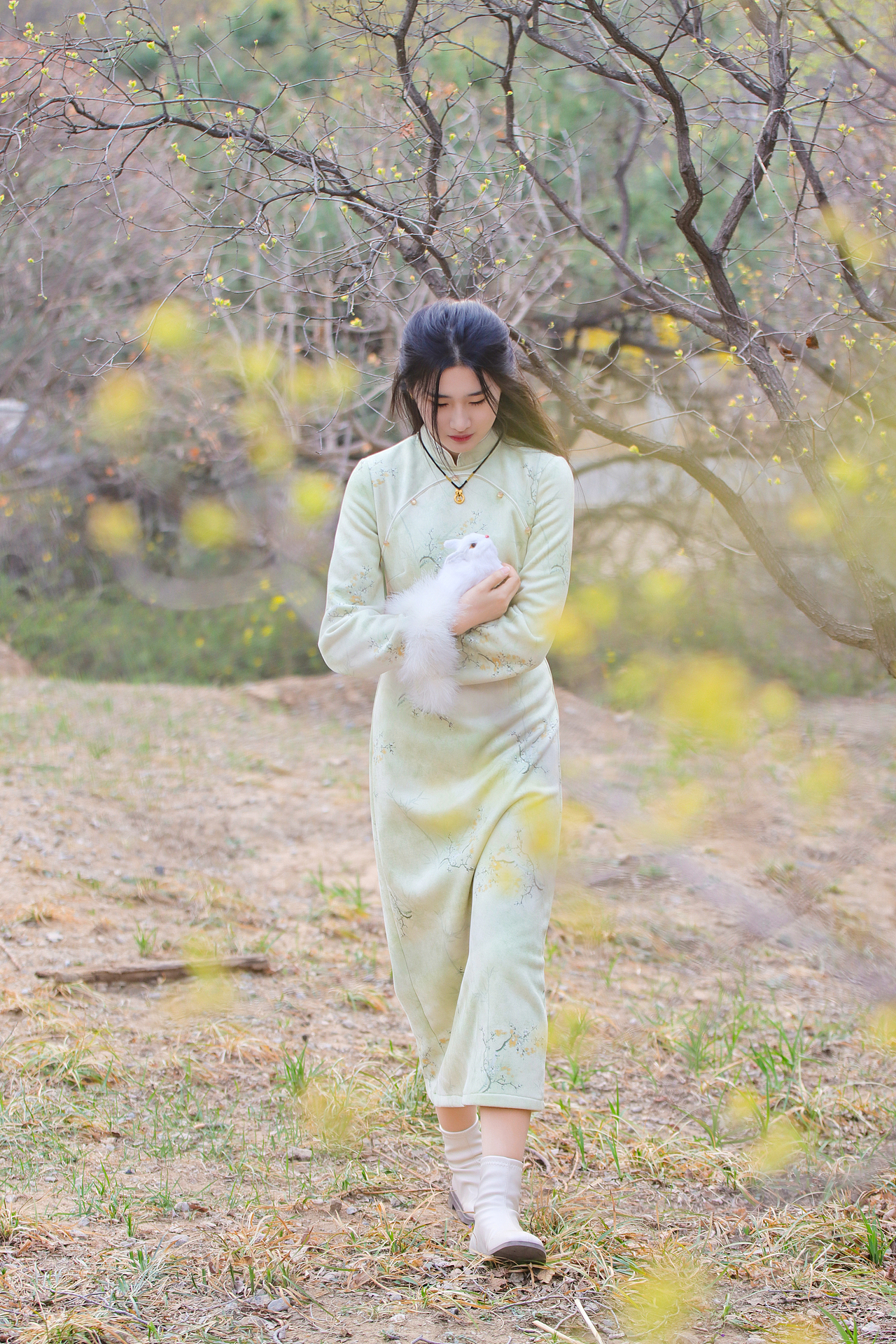 四月迎春開（圖ZMzY2NTY0ODc2） - 人像攝影 - 站酷設計師低調壹點原創(chuàng)素材 - 站酷ZCOOL