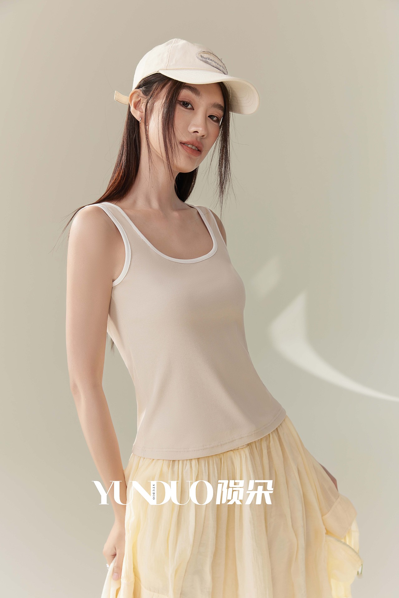 丝诺背心拍摄 时尚背心拍摄 舒适背心拍摄