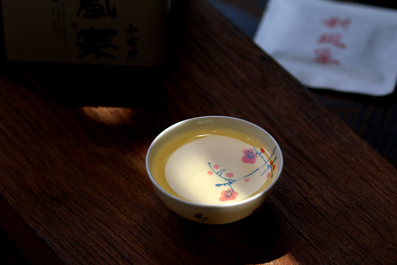 茶叶拍摄练习15----刮风寨薄片茶