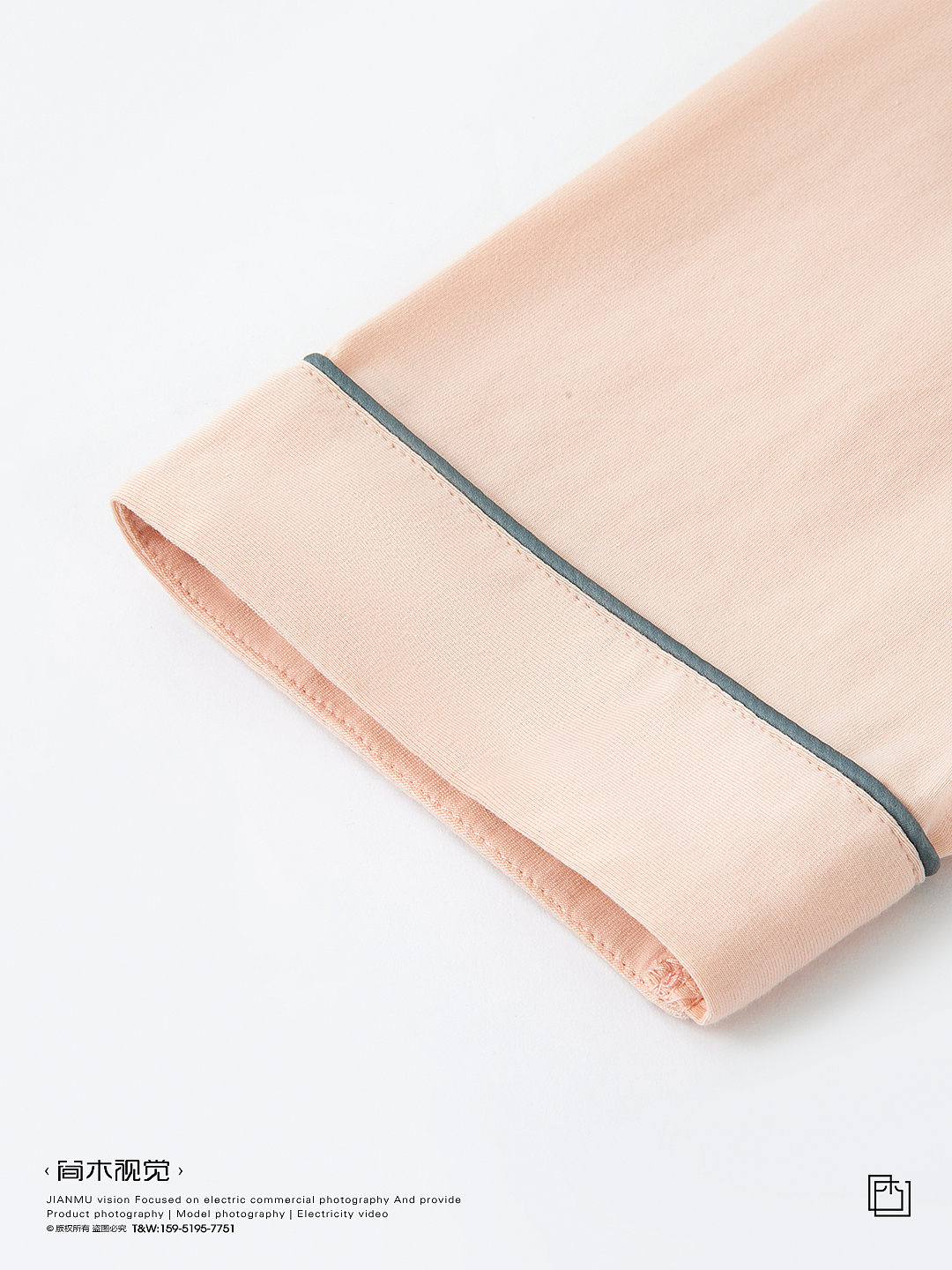 家居服产品摄影丨简木视觉 女士月子服 白底图静物拍摄