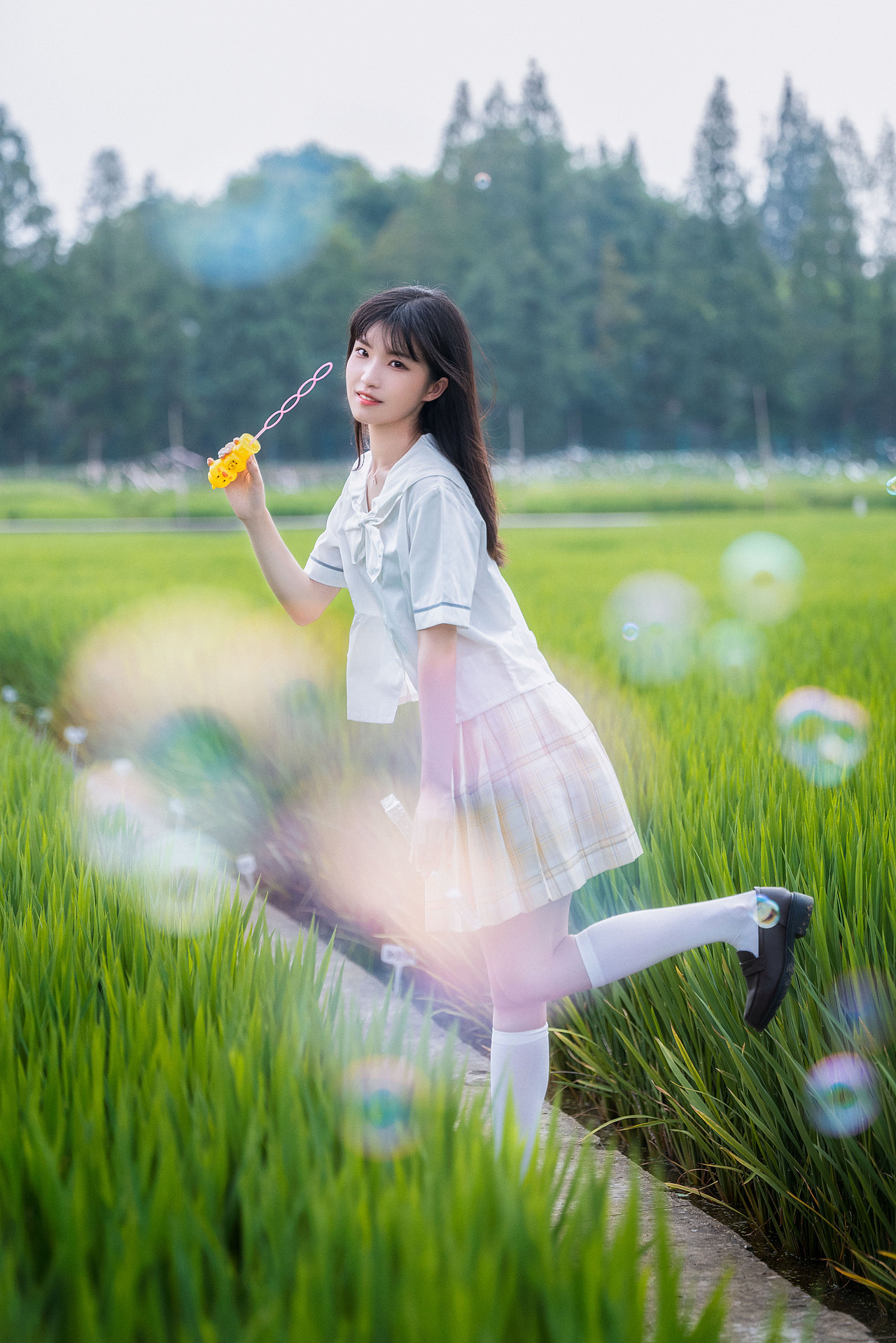 稻田里的夏天（图ZMzE1MTM5NjE2） - 人像摄影 - 站酷设计师糊涂仙人LEO原创素材 - 站酷ZCOOL