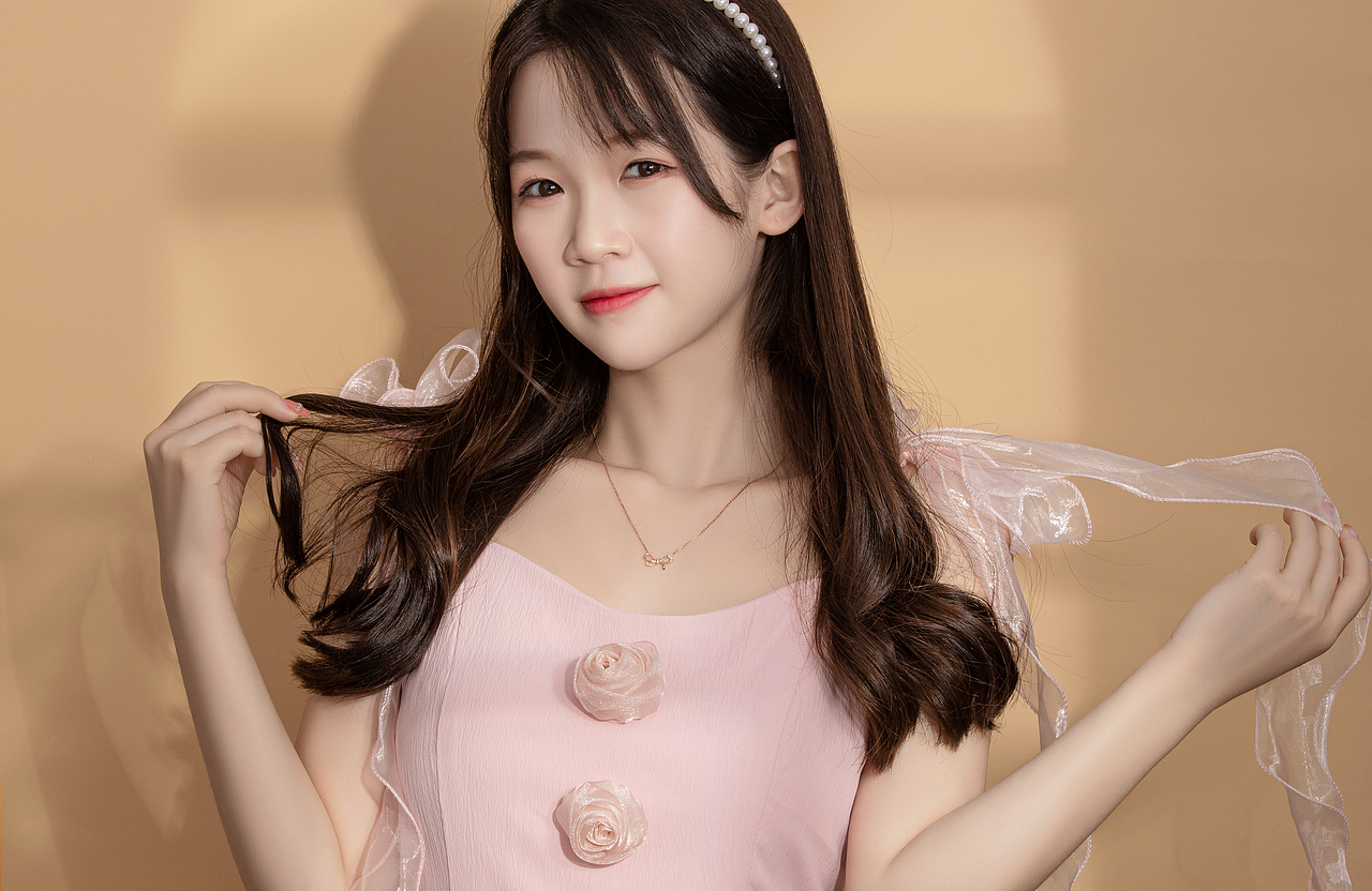 珠宝模特图（图ZMzQxNTk1OTY4） - 人像摄影 - 站酷设计师小猪麦603原创素材 - 站酷ZCOOL