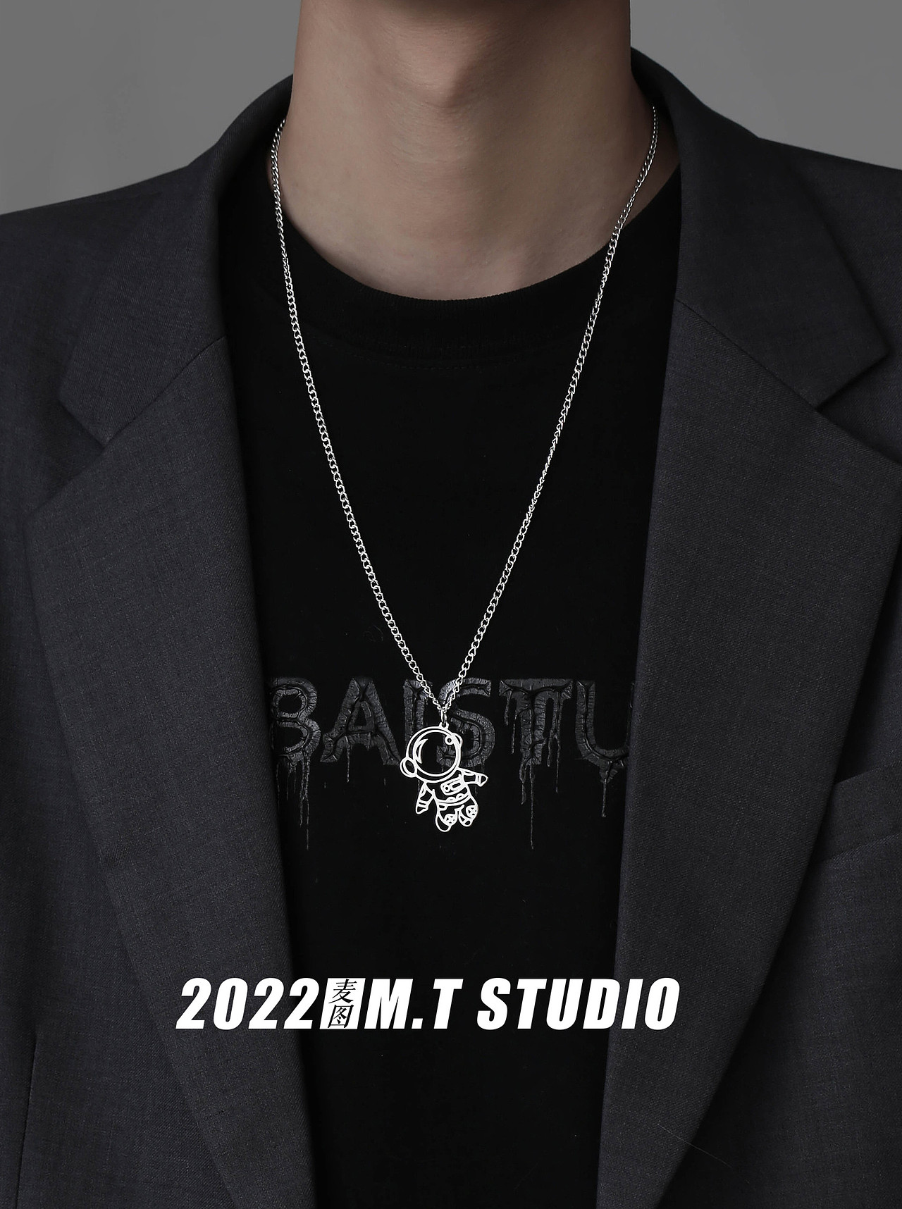 产品摄影 男士饰品项链耳饰戒指模特拍摄 暗黑男士饰品