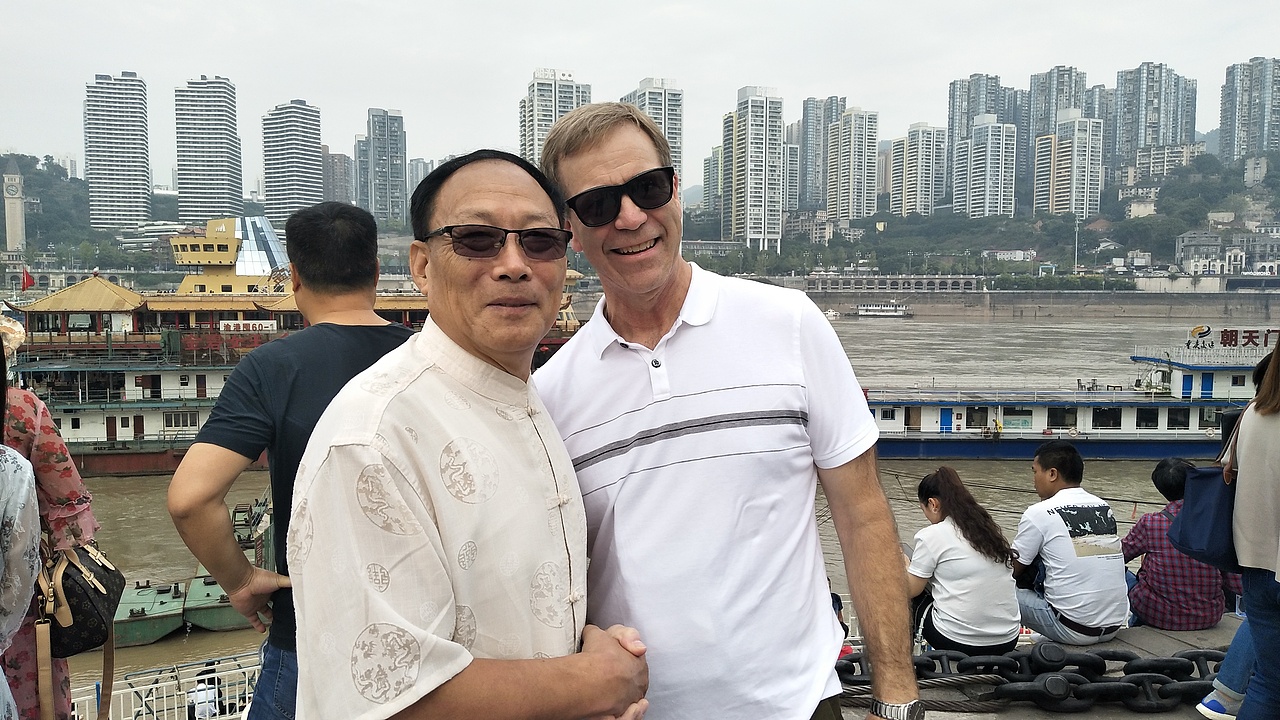 杨海卿中华海外书画家协会副主席