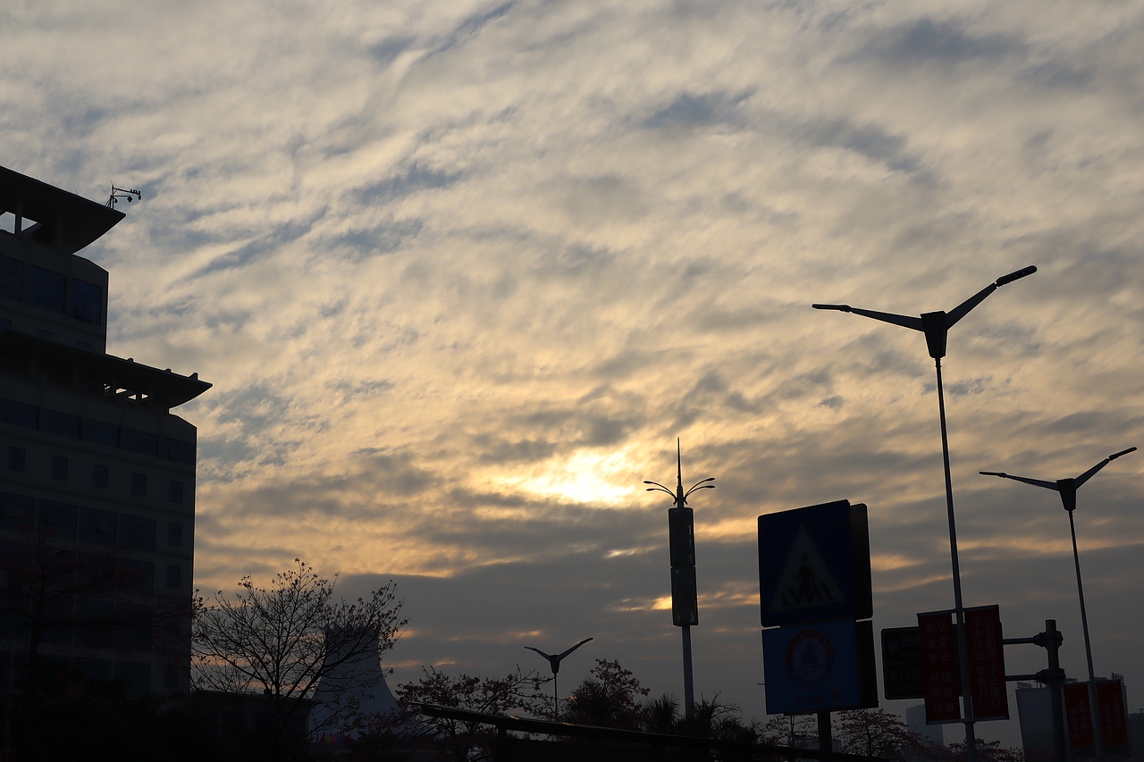 南宁会展中心站（图ZMjg2NzkzNTA0） - 风光摄影 - 站酷设计师马铃薯烤洋芋原创素材 - 站酷ZCOOL