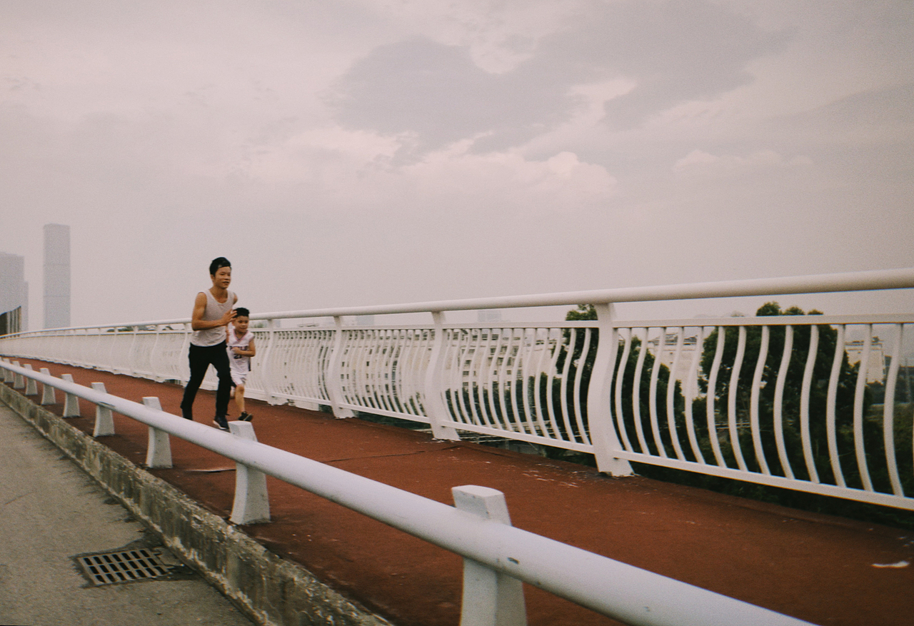 六月的柳州（图ZMjE2NTI1MTU2） - 人像摄影 - 站酷设计师西子同学原创素材 - 站酷ZCOOL