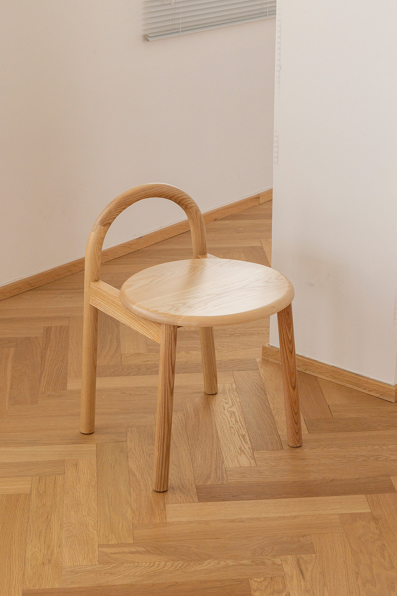 半圆凳子（图ZMjk4ODM4MjYw） - 其他工业/产品 - 站酷设计师川田野产品新闻发原创素材 - 站酷ZCOOL