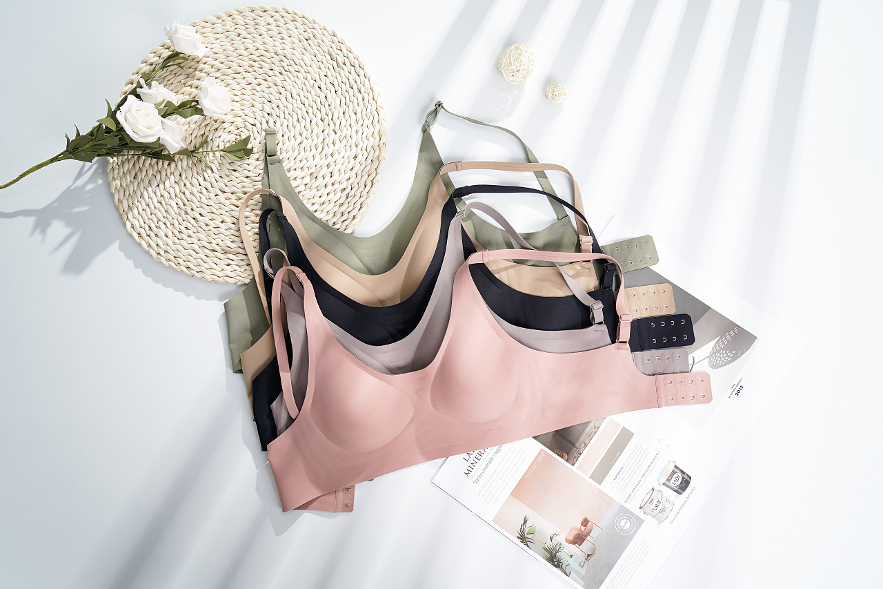 内衣文胸静物摆拍