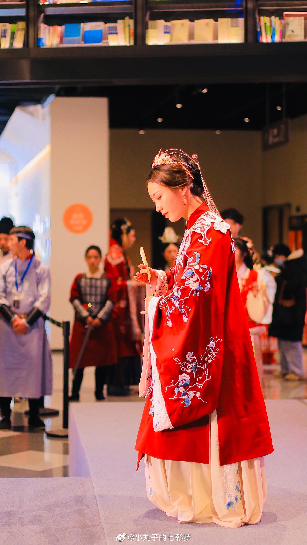 蓝海风～汉服国际模特大赛（图ZMjM1NTU2NTQ0） - 人像摄影 - 站酷设计师小丸子的七彩梦原创素材 - 站酷ZCOOL