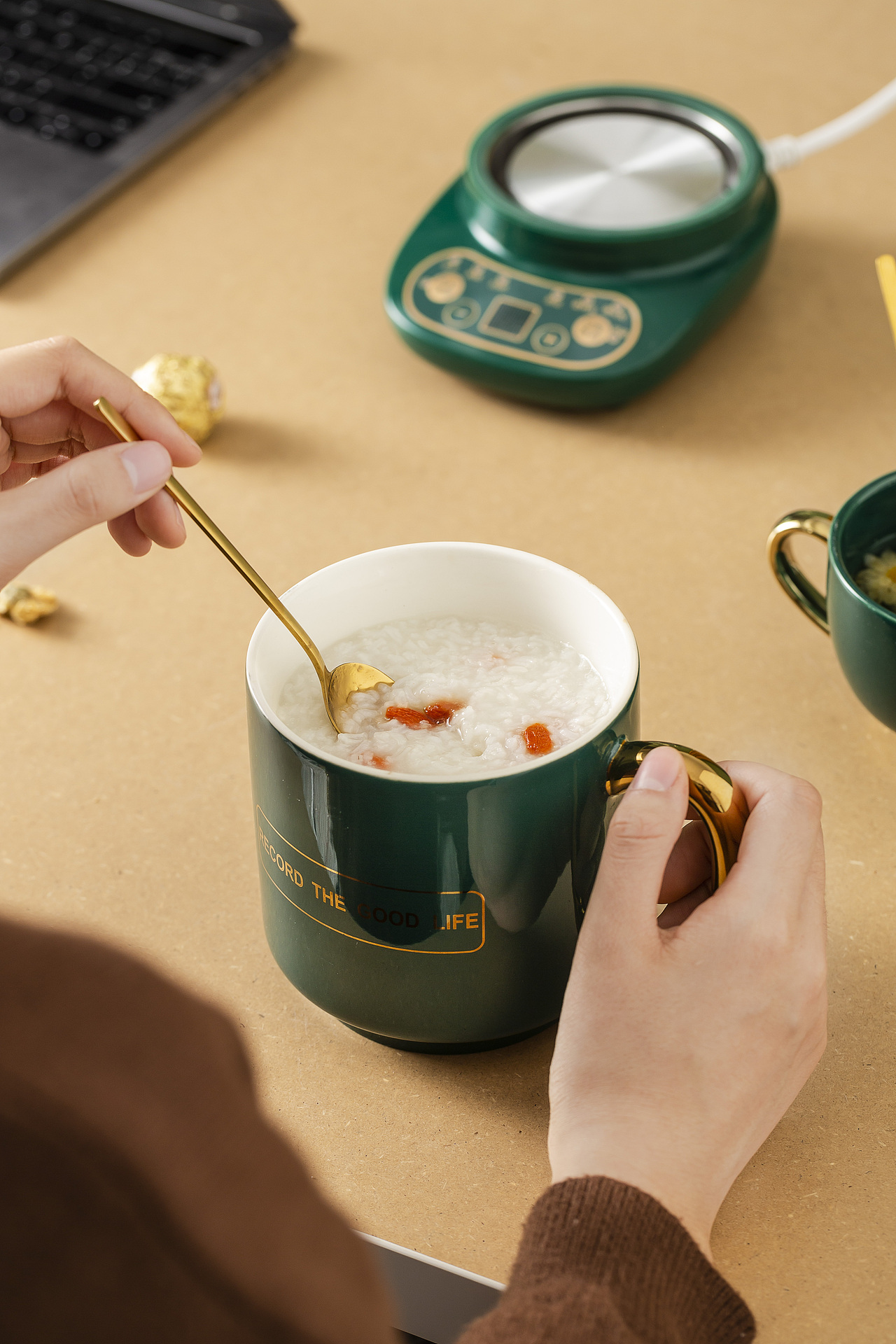 复古轻奢皇冠养生壶