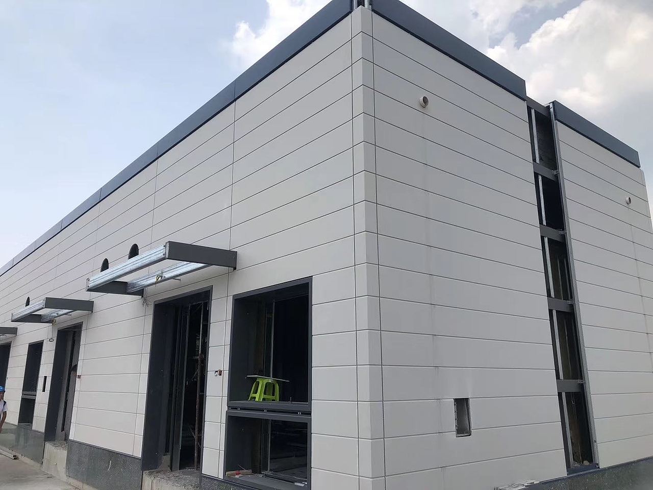 装配式水泥外墙挂板案例分析