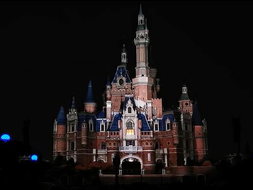 上海迪士尼城堡夜光幻影秀万圣节特别呈现