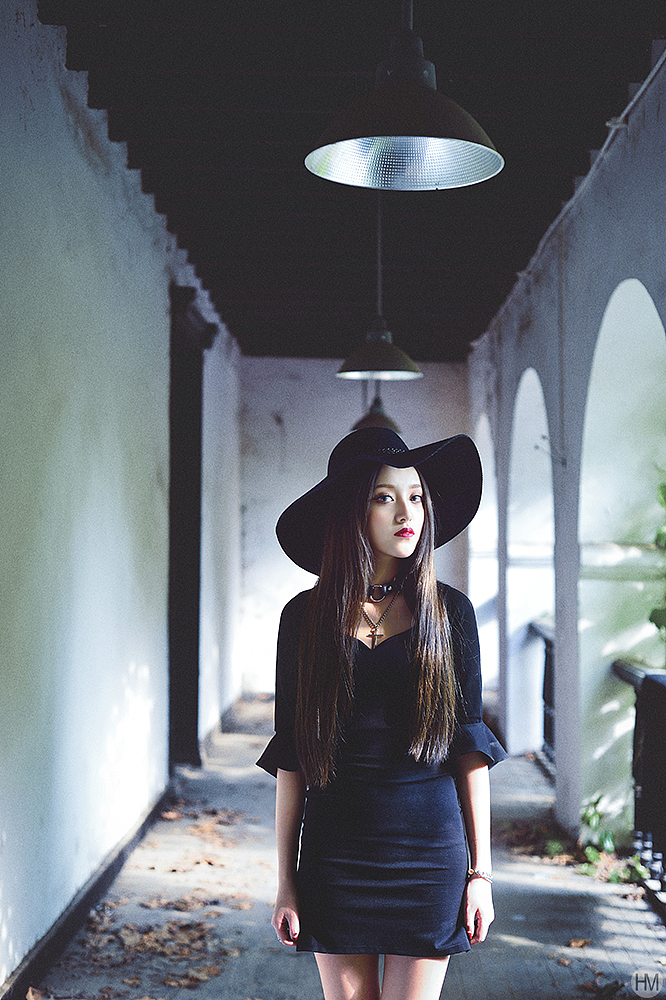 《你眼中的光,是清冷的火》